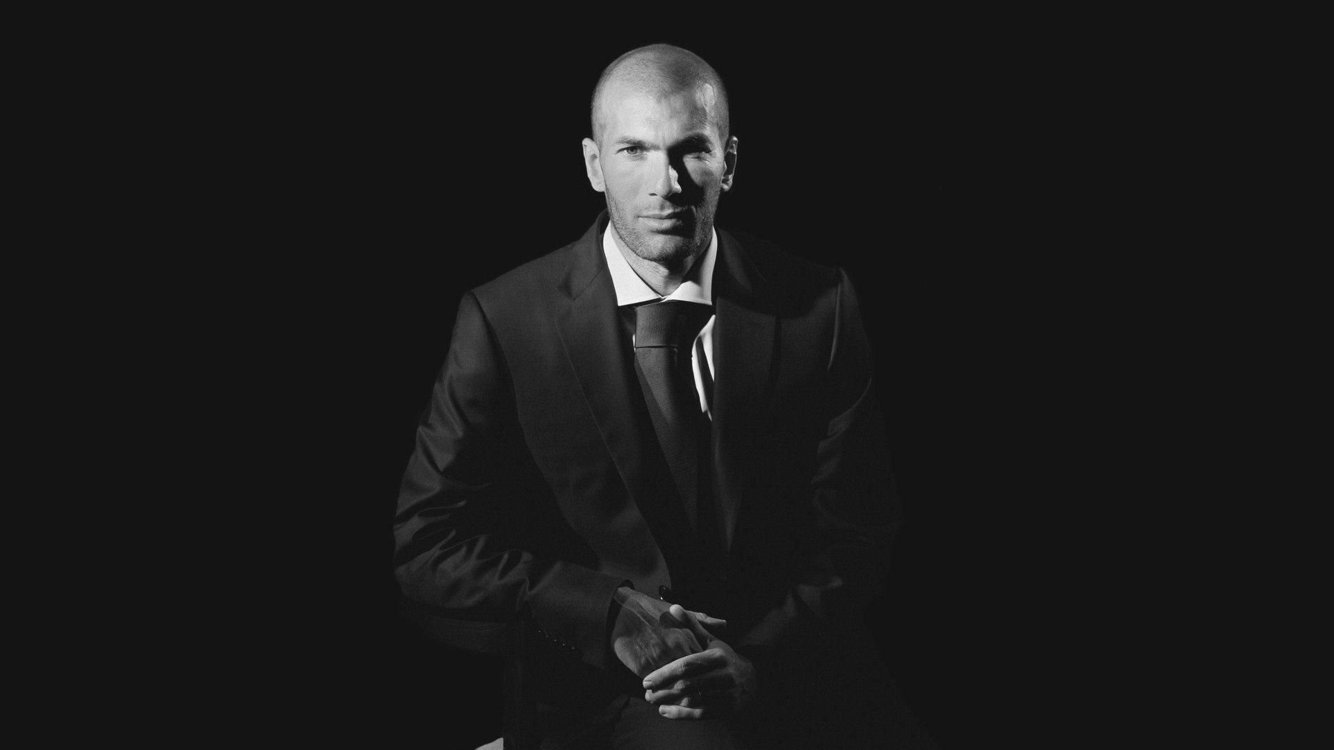 FIFA官方足球-王者归来，库里关键时刻复出，德国战车重装上阵